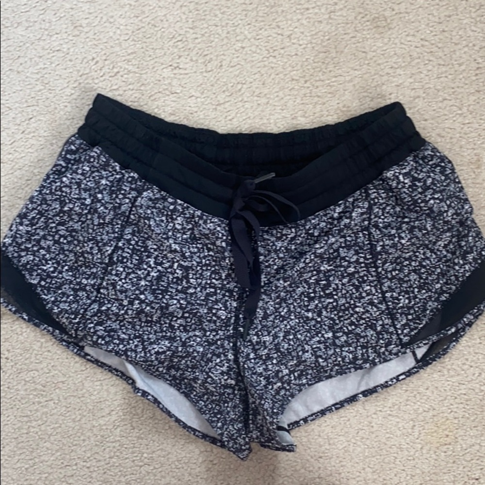 Lululemon hotty hot shorts